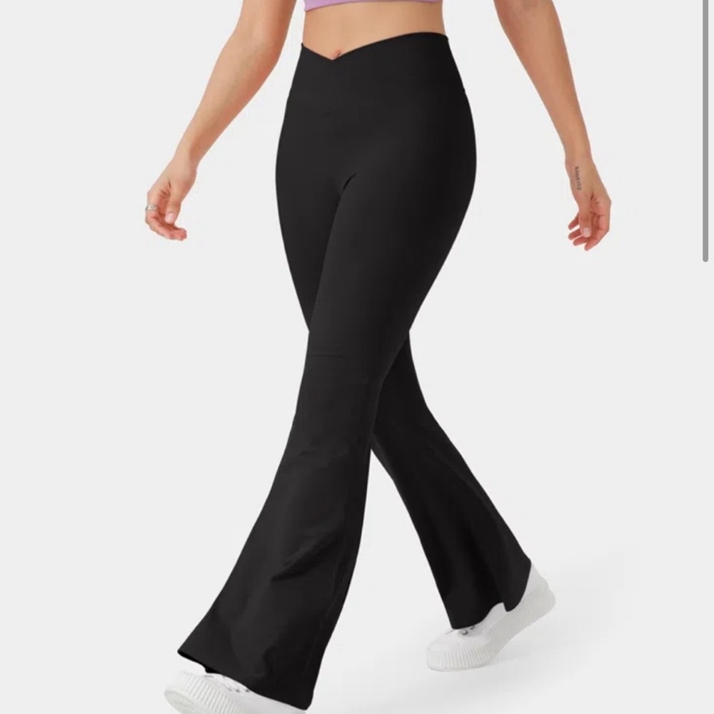 Halara | NWT Cross Band Flare Leggings Black Medium